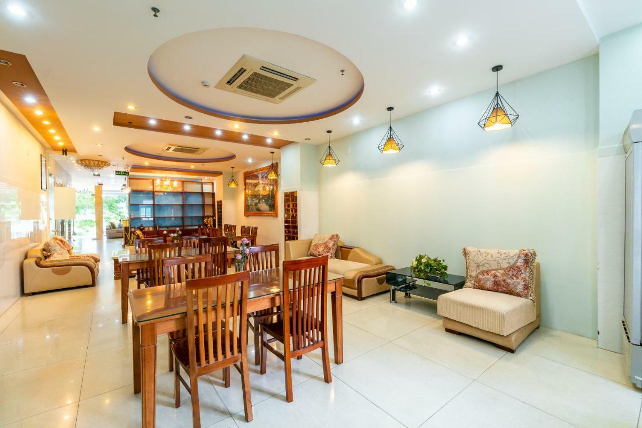 Oyo 375 Hoa Binh Hotel Đà Nẵng Ngoại thất bức ảnh